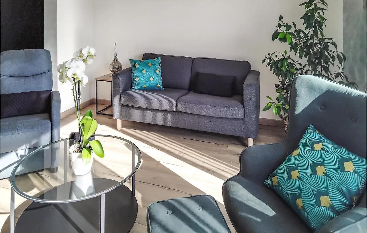 Nice Home In Milizac With Wifi Holiday home Milizac-Guipronvel
