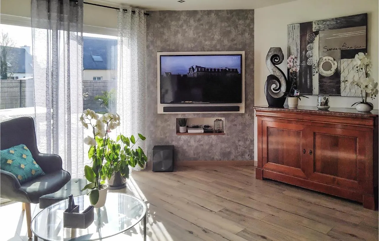 Nice Home In Milizac With Wifi Milizac-Guipronvel